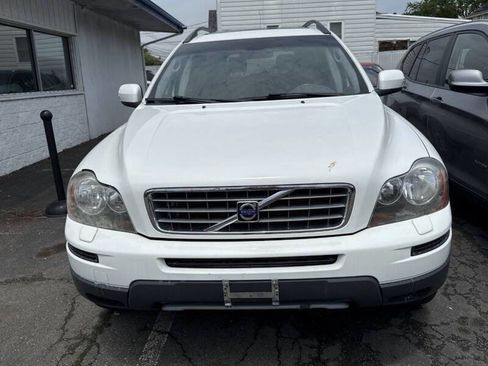 Used 2010 Volvo XC90 3.2 image 1