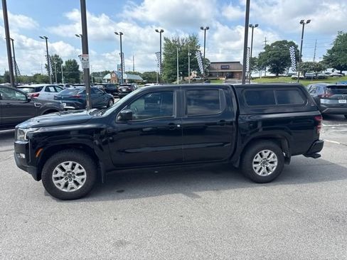 Used 2022 Nissan Frontier SV AWD/4WD image 6