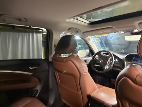Used 2020 Acura MDX SH-AWD w/ Advance Package image 9
