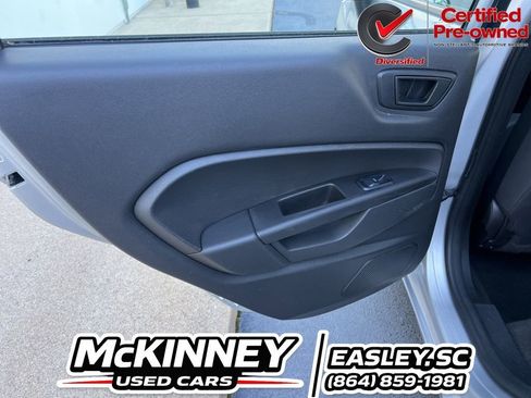 Used 2019 Ford Fiesta SE FWD image 28