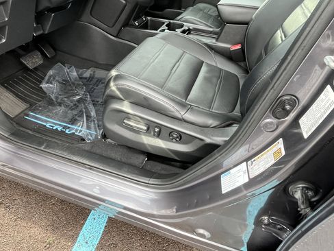 Used 2020 Honda CR-V EX-L image 16