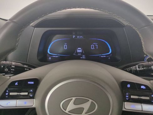 Used 2025 Hyundai Elantra Sport FWD image 31