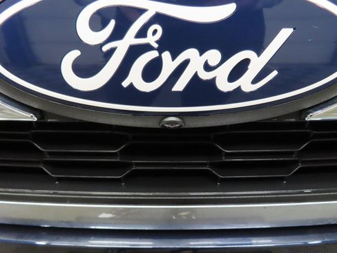 Used 2025 Ford F150 Lariat w/ Tow/Haul Package image 51