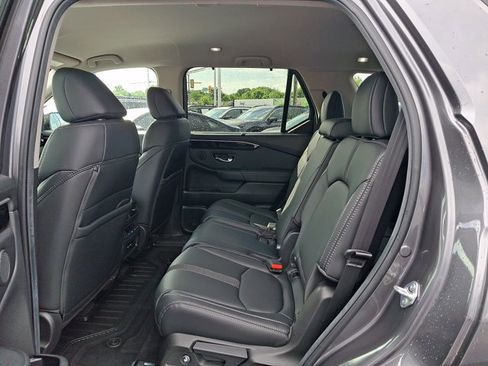 Certified 2025 Honda Pilot EX-L image 11