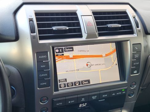 Used 2017 Lexus GX 460 image 15