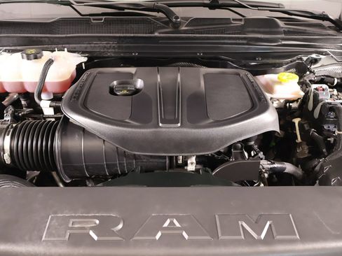 Used 2025 RAM 1500 Big Horn AWD/4WD image 20