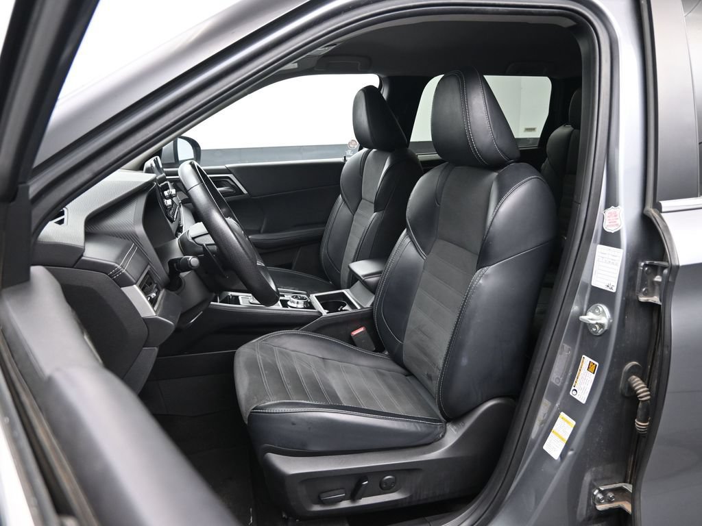Used 2024 Mitsubishi Outlander SE AWD/4WD image 22