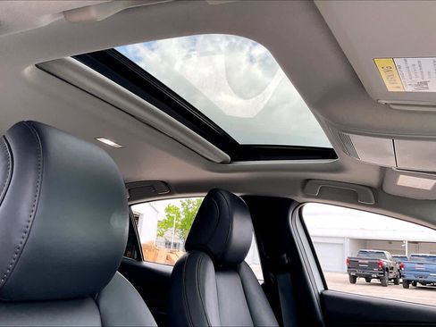 Used 2022 MAZDA MAZDA3 s image 14