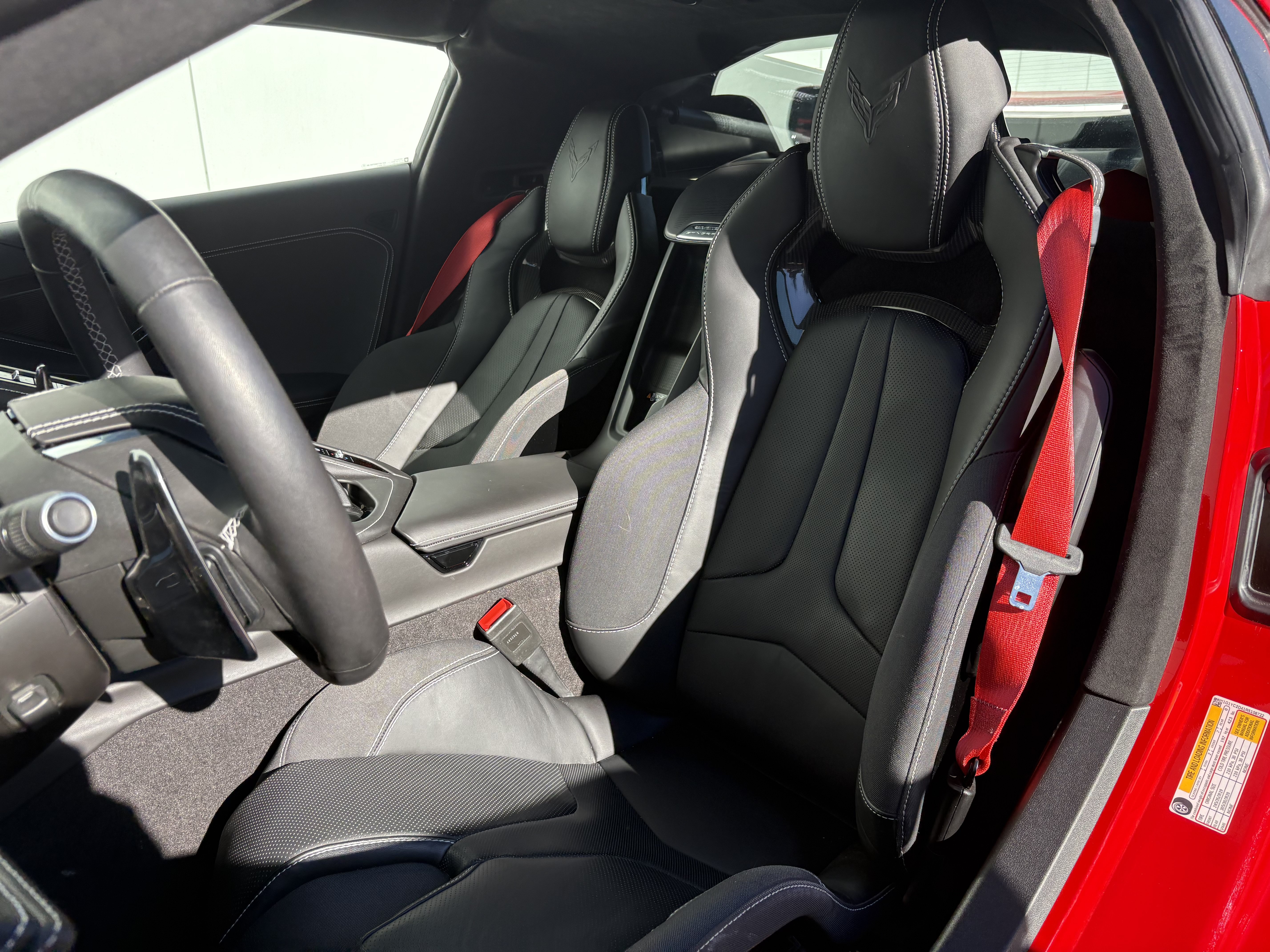 Used 2024 Chevrolet Corvette Stingray Premium Cpe w/ Z51 Performance Package RWD image 9