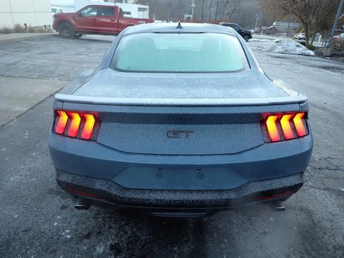 Used 2025 Ford Mustang GT Premium image 3