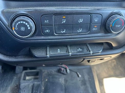 Used 2016 Chevrolet Silverado 2500 W/T AWD/4WD image 20