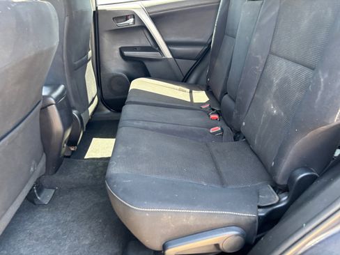 Used 2016 Toyota RAV4 XLE FWD image 17
