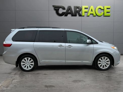 Used 2017 Toyota Sienna XLE Premium AWD/4WD image 14