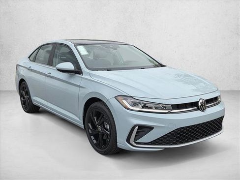 New 2026 Volkswagen Jetta SE image 7