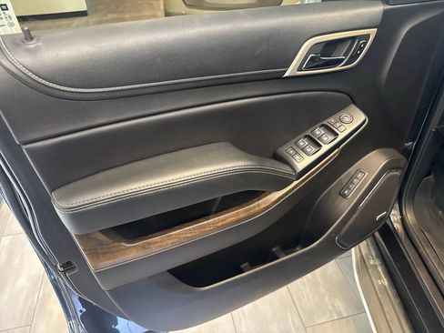 Used 2018 GMC Yukon Denali w/ Open Road Package AWD/4WD image 17