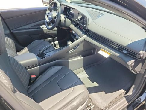 New 2026 Hyundai Elantra SEL Sport FWD image 22