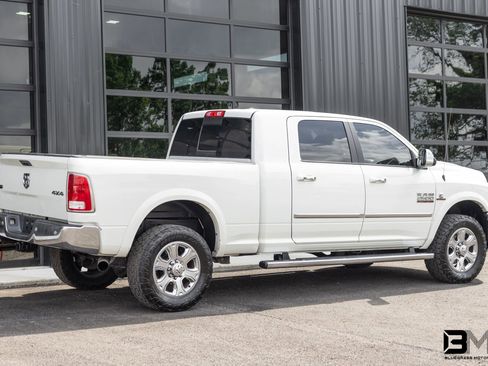 Used 2017 RAM 2500 Laramie AWD/4WD image 11