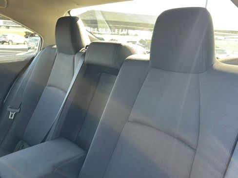 Used 2023 Toyota Corolla LE image 19