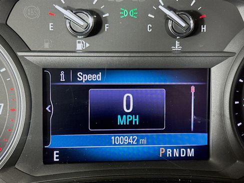 Used 2020 Buick Encore Preferred image 19