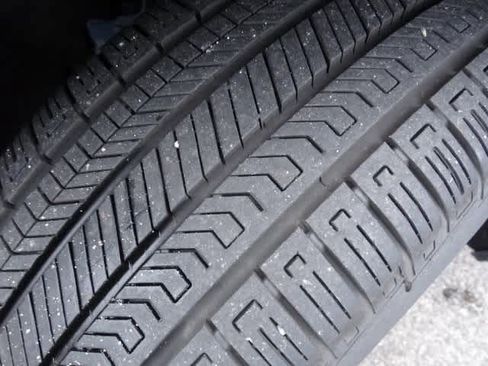 Used 2025 Chevrolet Equinox RS w/ Safety and Technology Package image 37