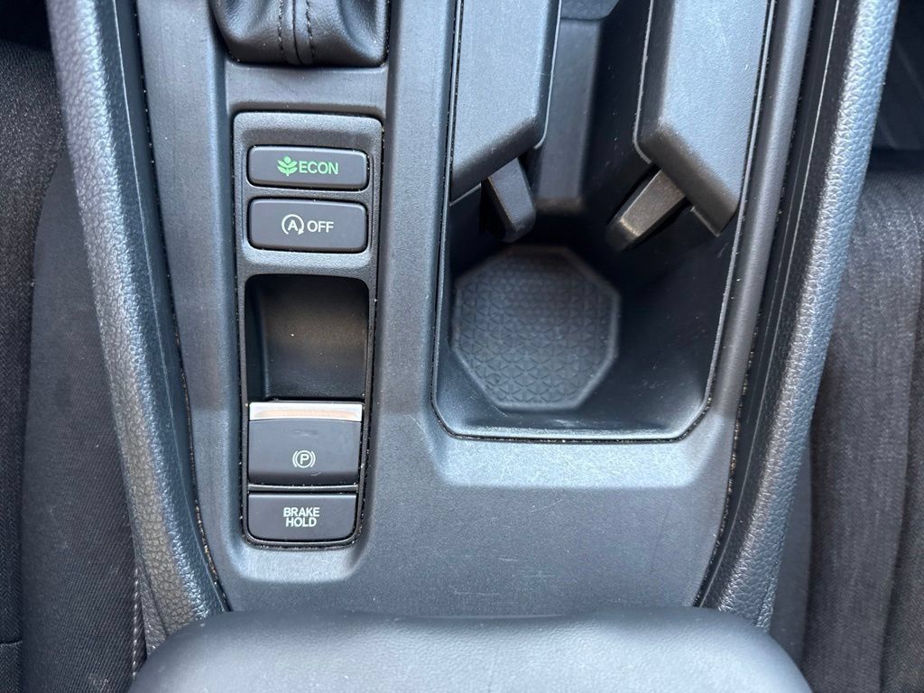Used 2023 Honda Accord EX image 24