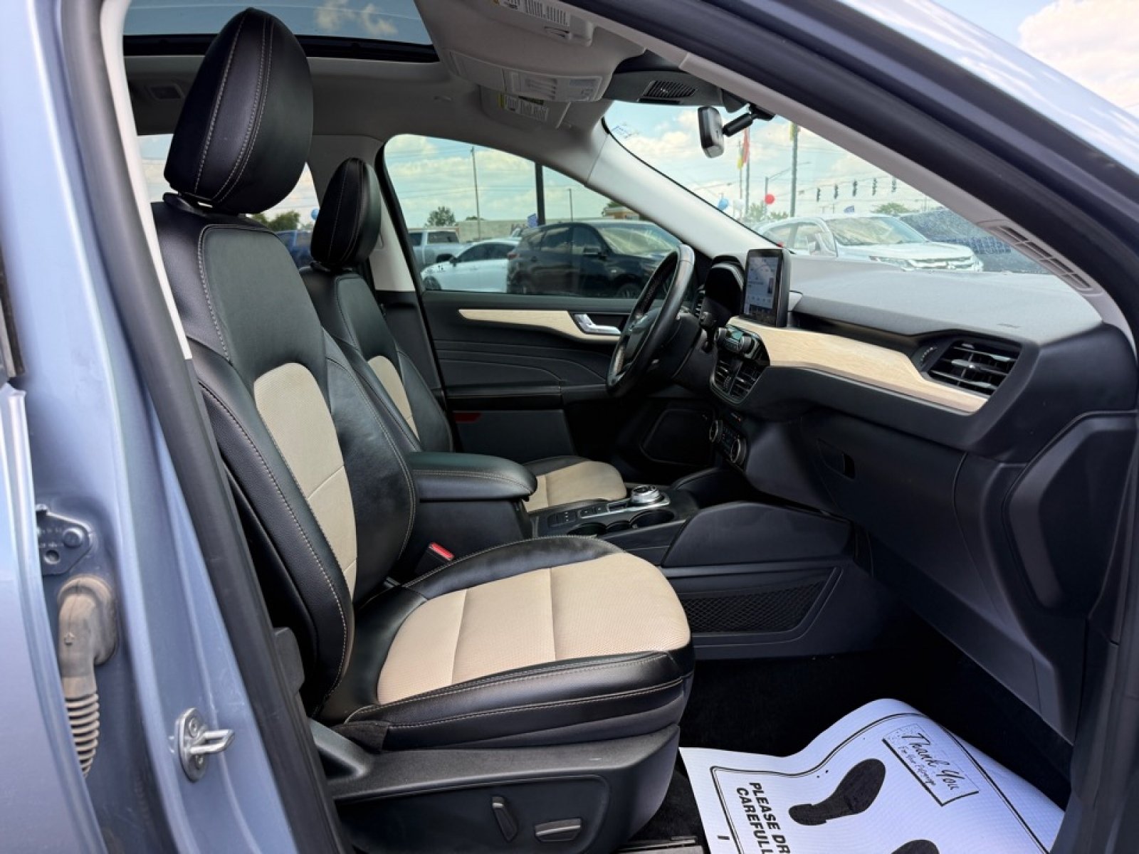 Used 2022 Ford Escape Titanium w/ Titanium Elite Package AWD/4WD image 26