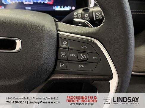 New 2025 Jeep Grand Cherokee L Limited w/ Luxury Tech Group II AWD/4WD image 32