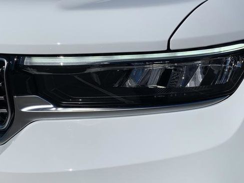 New 2025 Jeep Grand Cherokee Summit image 10