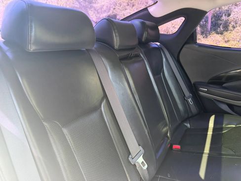Used 2016 Hyundai Azera Limited FWD image 19