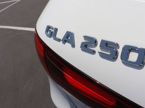 Used 2025 Mercedes-Benz GLA 250 image 7