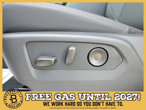 New 2026 GMC Sierra 1500 AT4 w/ AT4 Premium Package AWD/4WD image 18