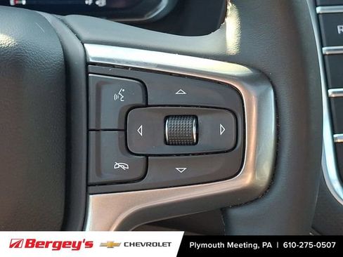 Certified 2024 Chevrolet Suburban Premier AWD/4WD image 26