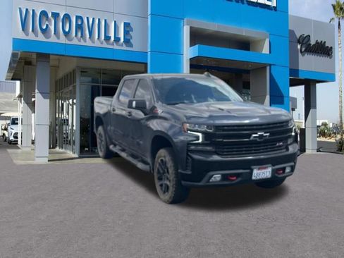 Used 2022 Chevrolet Silverado 1500 LT Trail Boss w/ LT Trail Boss Premium Package image 3