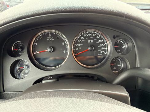 Used 2013 Chevrolet Avalanche LT image 24