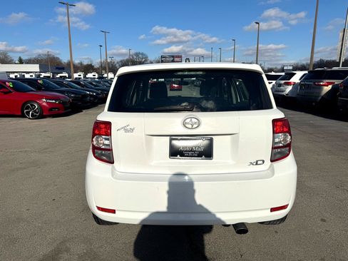 Used 2008 Scion xD image 4