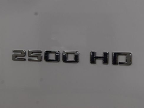 Used 2025 Chevrolet Silverado 2500 Custom w/ Custom Value Package image 18