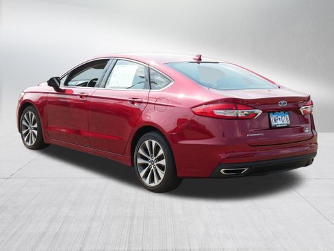 Used 2019 Ford Fusion SE AWD/4WD image 5