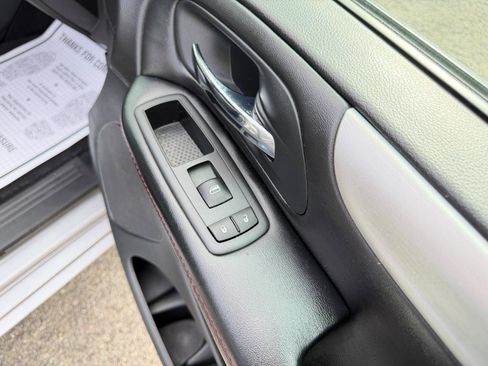 Used 2020 Dodge Grand Caravan GT FWD image 49