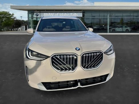 Used 2026 BMW X3 xDrive30 w/ Premium Package image 3