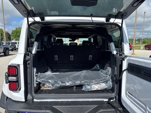 New 2026 Ford Bronco Raptor w/ Interior Carbon Fiber Pack AWD/4WD image 13
