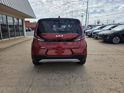Used 2025 Kia Soul S FWD image 7