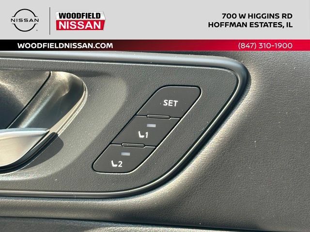 Certified 2025 Nissan Rogue SL w/ SL Premium Package AWD/4WD image 19