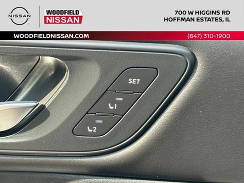 Certified 2025 Nissan Rogue SL w/ SL Premium Package AWD/4WD image 19