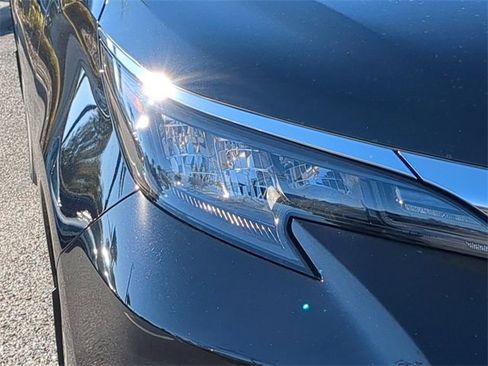 New 2026 Toyota Sienna XLE image 10