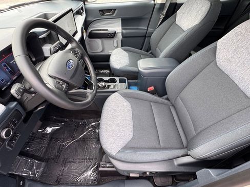 Used 2025 Ford Maverick XLT w/ XLT Luxury Package image 17