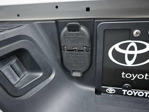 Used 2024 RAM 1500 Classic SLT image 36