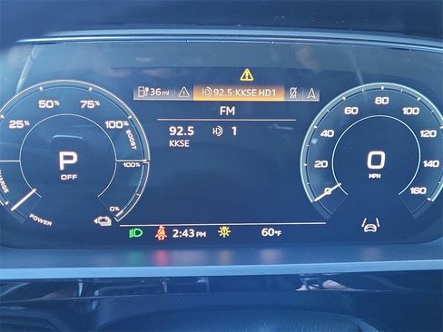 Used 2022 Audi e-tron Premium w/ Convenience Plus Package image 24