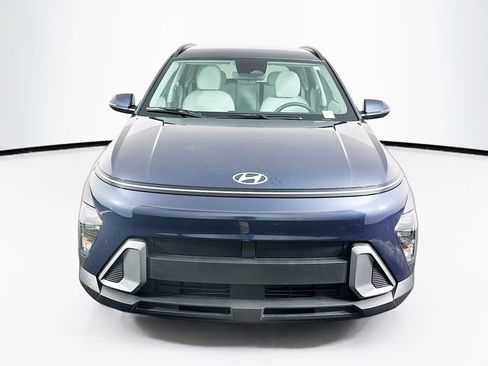 Used 2025 Hyundai Kona SEL image 2