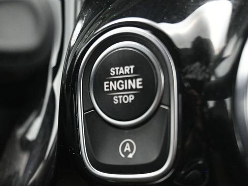 Used 2022 Mercedes-Benz GLA 250 4MATIC image 22
