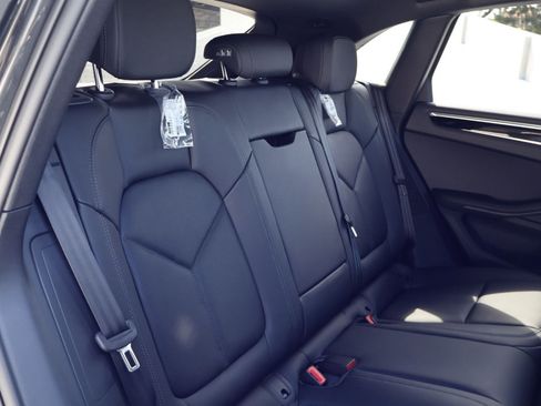 New 2026 Porsche Macan AWD/4WD image 23
